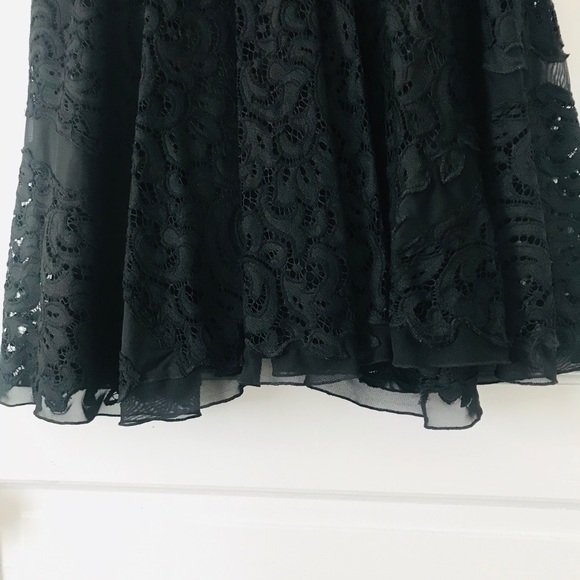 Saylor LBD - Picture 2 of 3